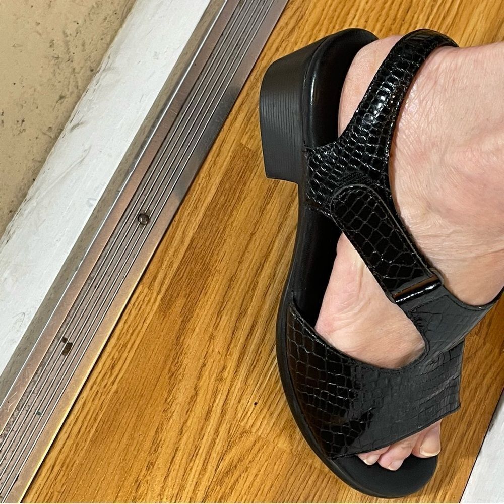 SAS SHOES - Picture 8 of 9